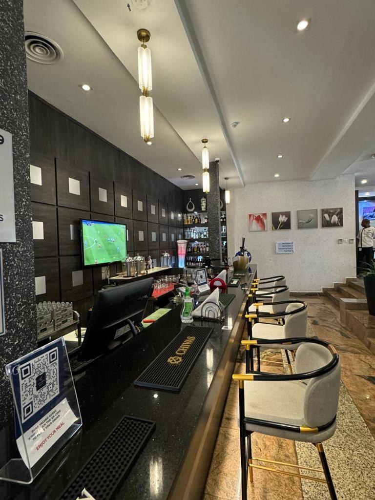מלון Golden Tulip איבאדן מראה חיצוני תמונה