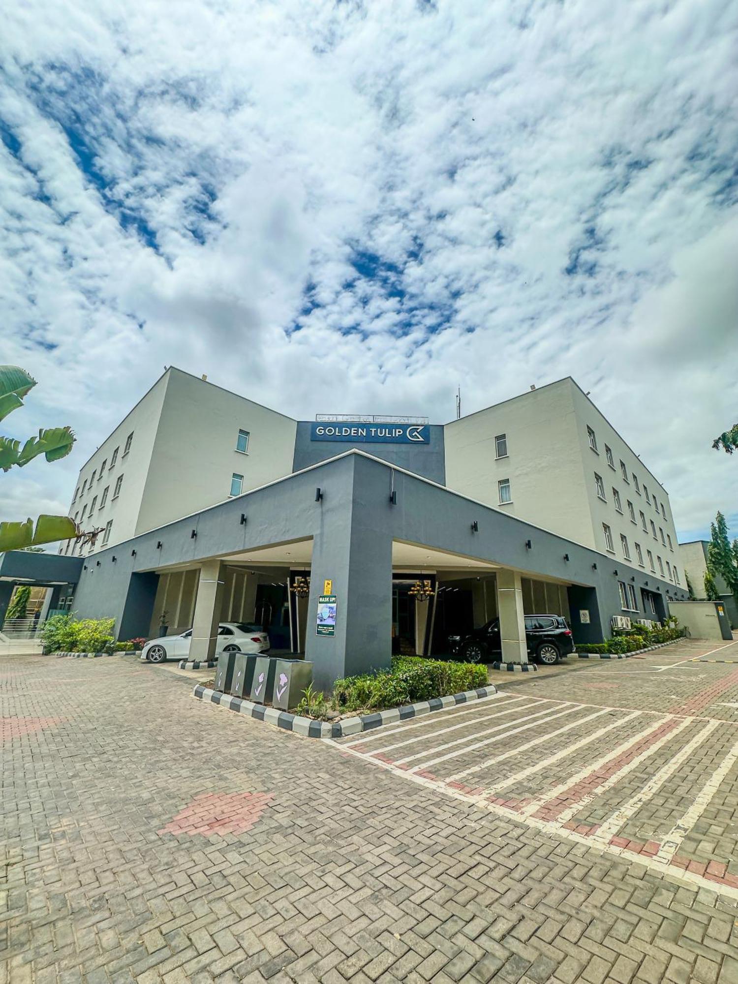 מלון Golden Tulip איבאדן מראה חיצוני תמונה