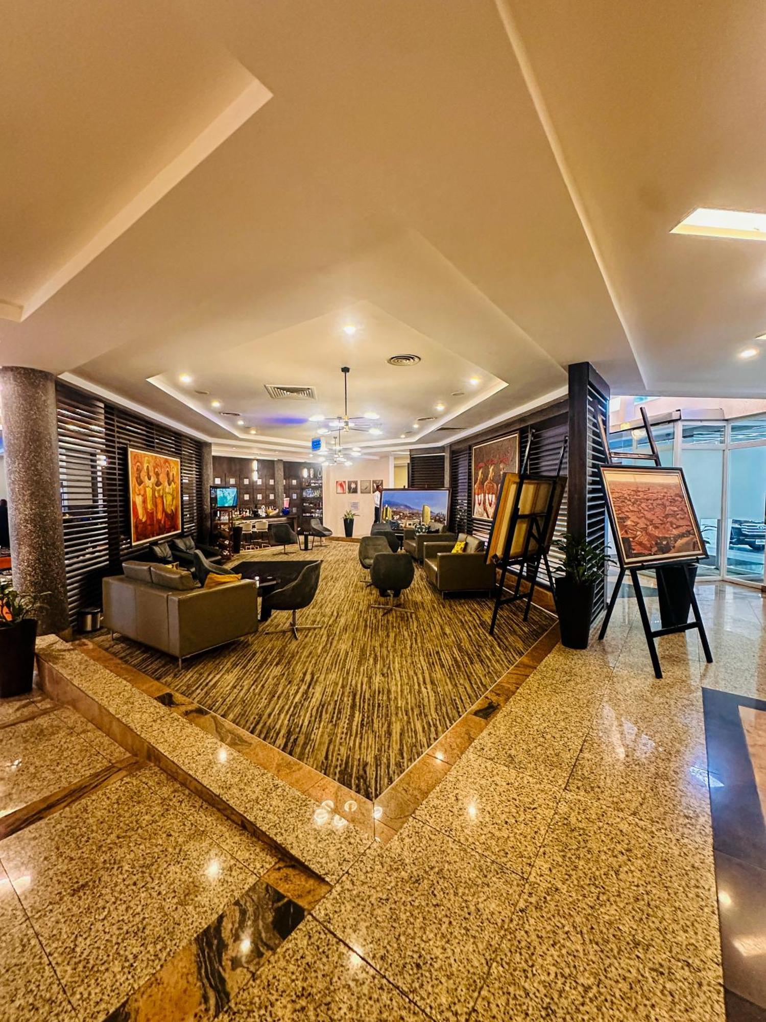 מלון Golden Tulip איבאדן מראה חיצוני תמונה