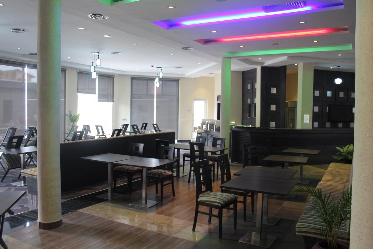 מלון Golden Tulip איבאדן מראה חיצוני תמונה
